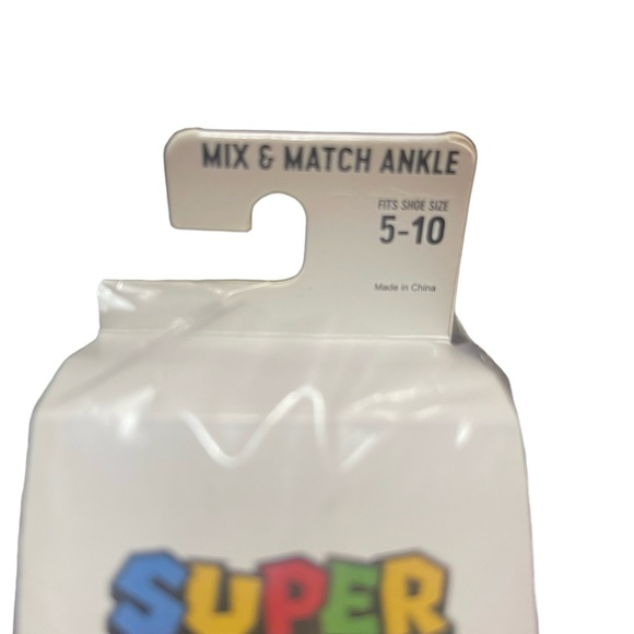 Nintendo Super Mario Bioworld 4 Pack No Show Socks Women’s 5-10 NWT - Picture 6 of 6